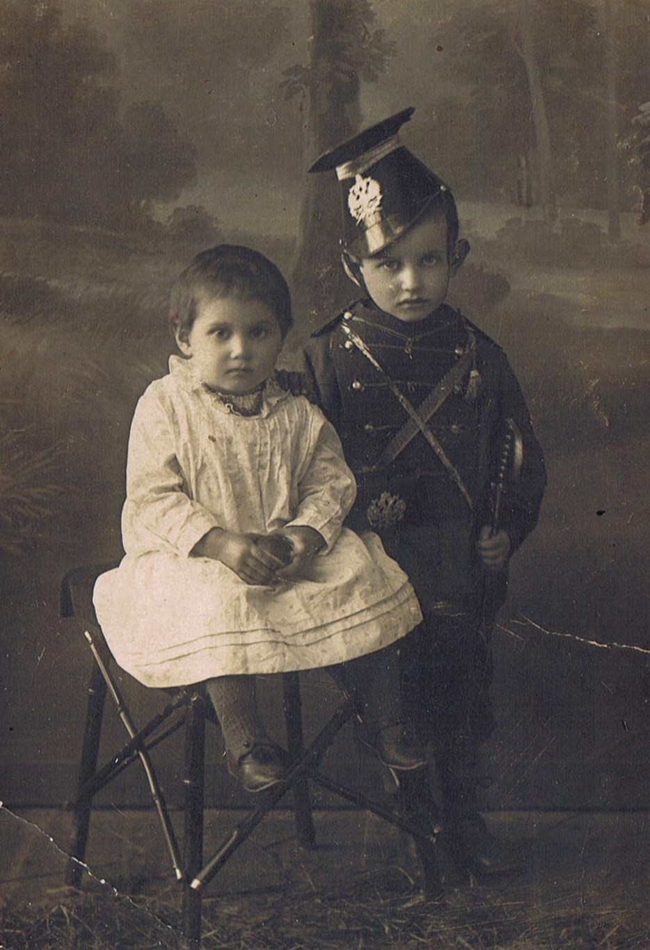Khaya_(3)_and_Isaac_(5)Shustorovich,_of_Sara_Fixman_and_Avraham_Shustorovich_(1917).jpg